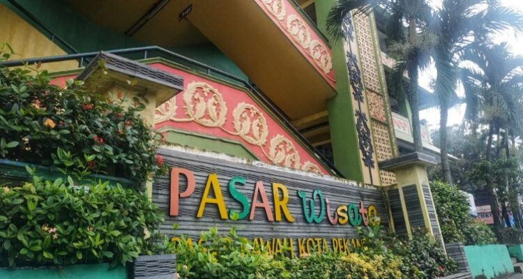 Pasar Wisata Pasar Bawah Pekanbaru sebelum direnovasi (foto/ist)